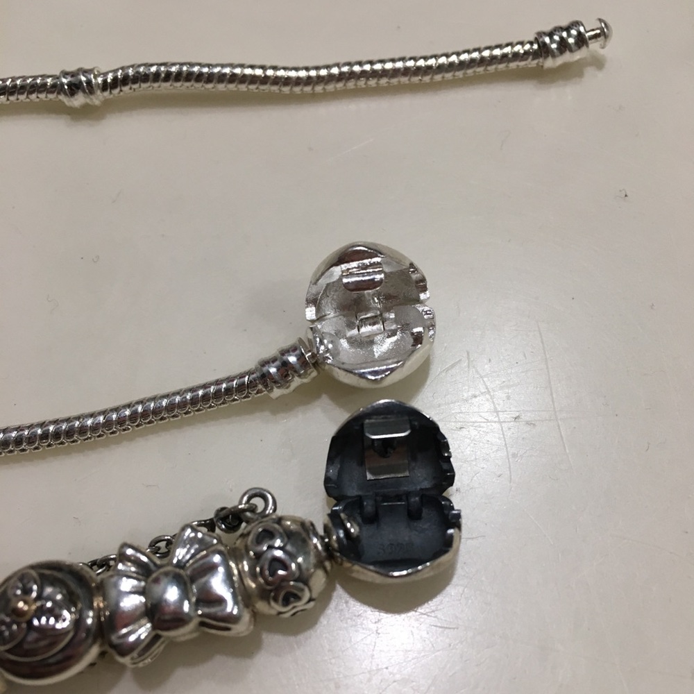 BUYER BEWARE fake Pandora bracelet!